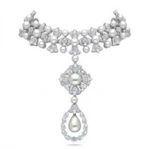Lucenta Luna Choker